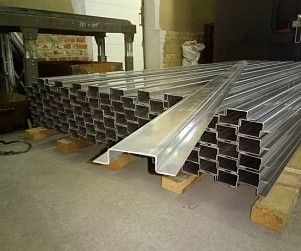 Профили стальные гнутые корытные равнополочные ГОСТ 8283-93
